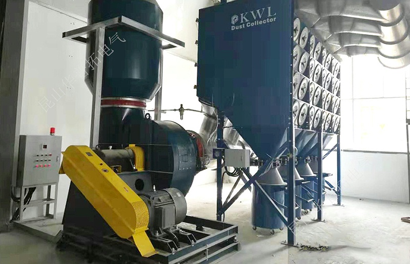 集塵系統(tǒng)遠(yuǎn)程PLC控制箱安裝現(xiàn)場(chǎng)