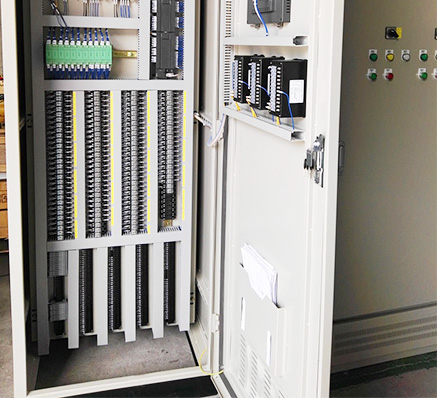 尾水輸送PLC控制柜