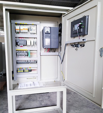 西門(mén)子PLC搭載三菱變頻器控制柜