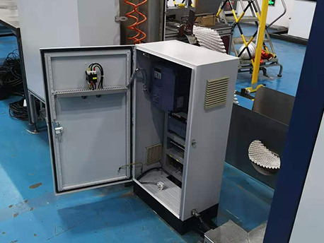 波紋機(jī)控制柜安裝現(xiàn)場(chǎng)