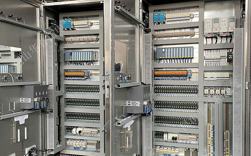 華普拓電控柜為國藥疫苗生產(chǎn)設(shè)備提供動(dòng)力支持