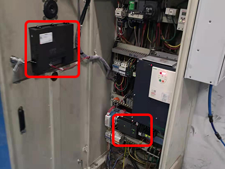 電氣柜升級改造增加了觸摸屏