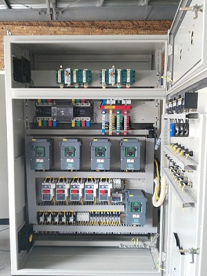 施耐德變頻器柜