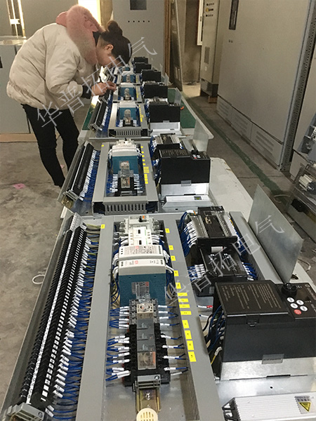 電控板生產(chǎn)現(xiàn)場(chǎng)