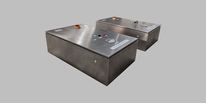 戶外除塵不銹鋼智能控制柜的特點