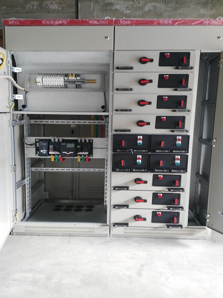 雙電源進(jìn)線柜