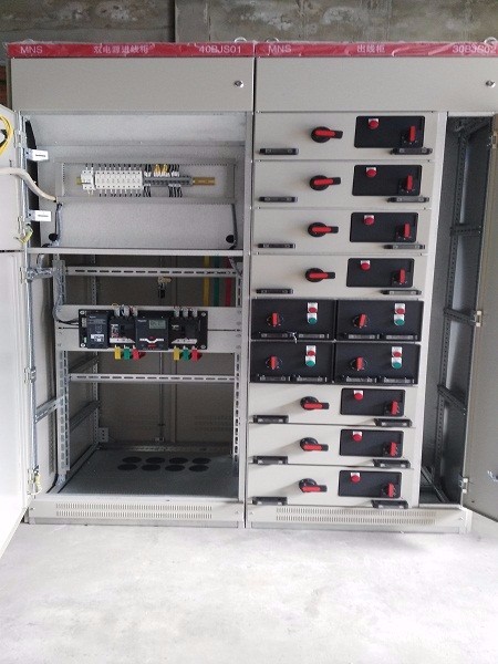 雙電源進(jìn)線柜