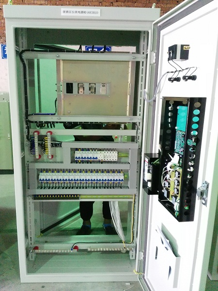 雙電源進(jìn)線柜