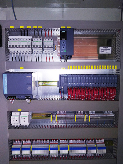 機(jī)器人PLC控制柜