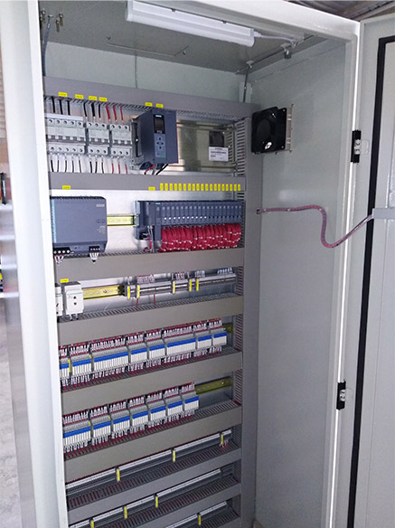 機(jī)器人PLC控制柜