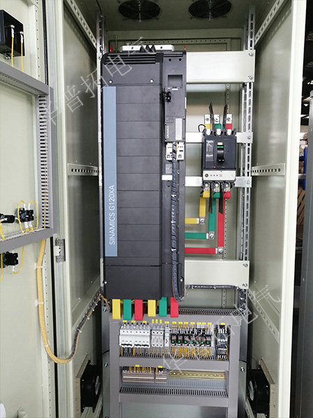 煙氣再循環(huán)風(fēng)機電控柜