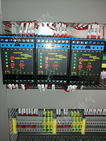 通風(fēng)控制柜